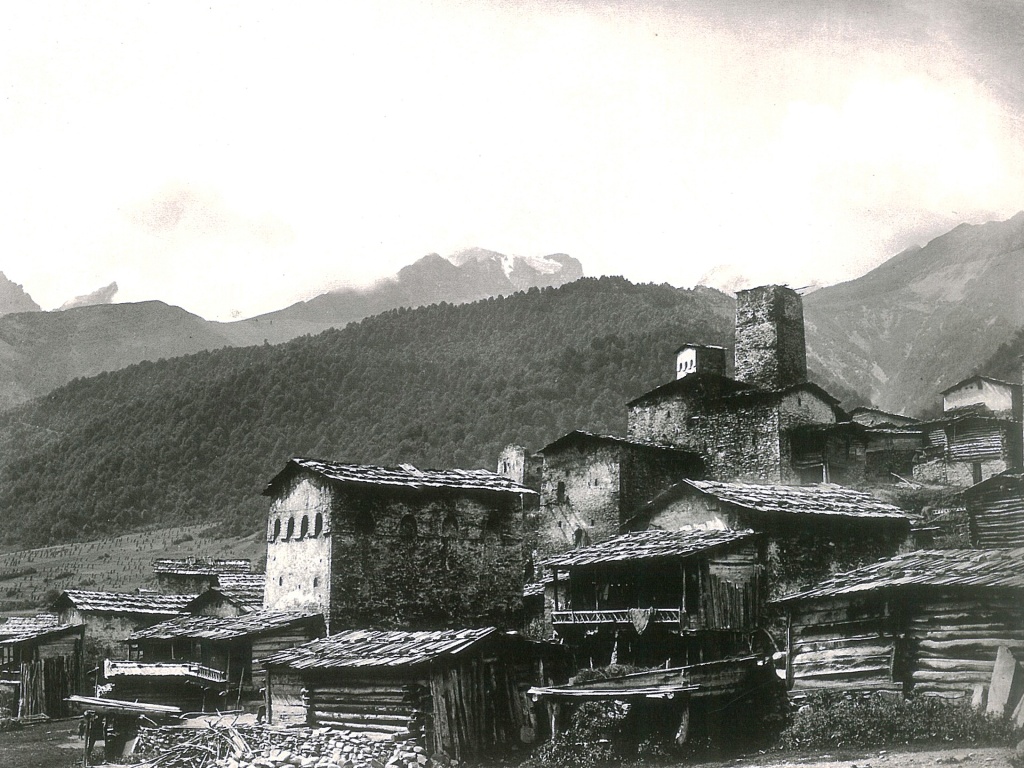 Вид села до разрушения традиционных строений.jpg